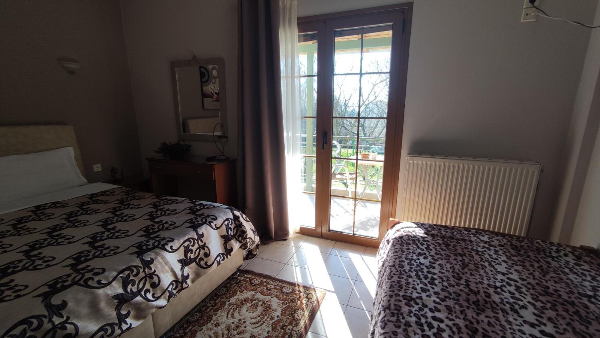 Zisis Garden Studios Joánina Szoba fotó